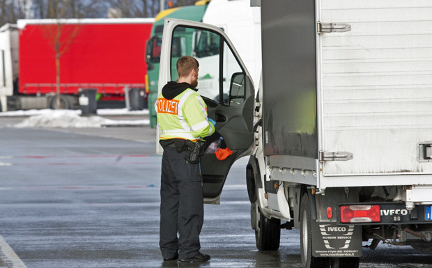 Strengere Grenzkontrollen im Schengenbereich ausgesetzt