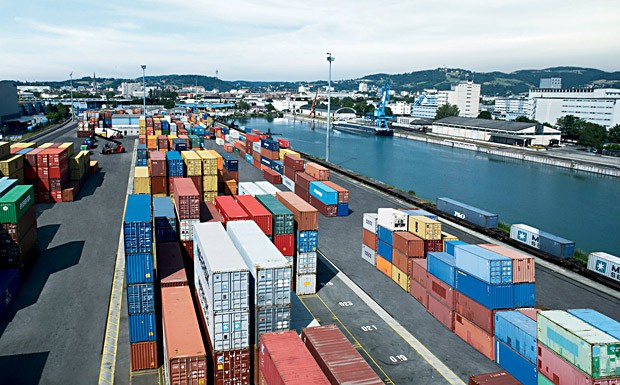 Hafen Linz verlandet drei Hafenbecken