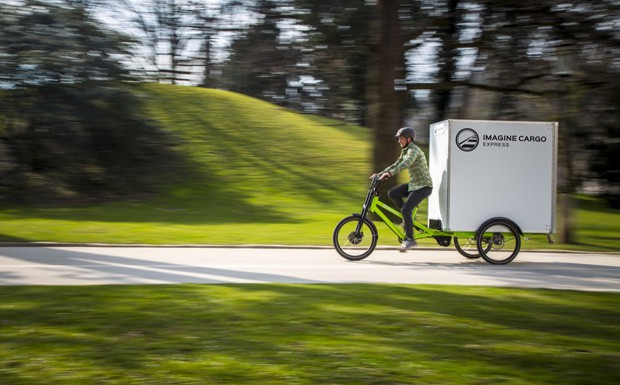 Rad-Schienen-Paketdienst startet in Österreich