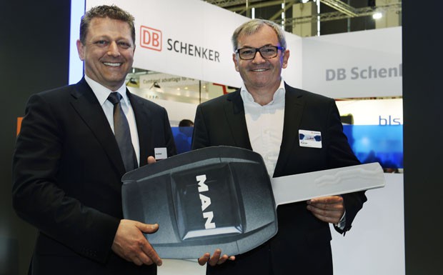 DB Schenker mietet Lkw mit eingebautem CO2-Ausgleich