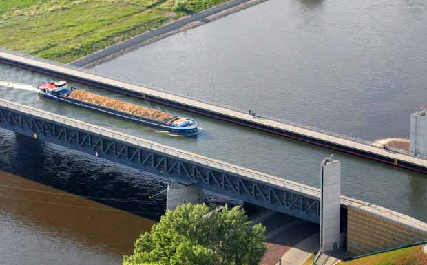 Zehn Jahre Wasserstraßenkreuz Magdeburg 