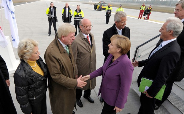 Frankfurt nimmt neue Landebahn in Betrieb 