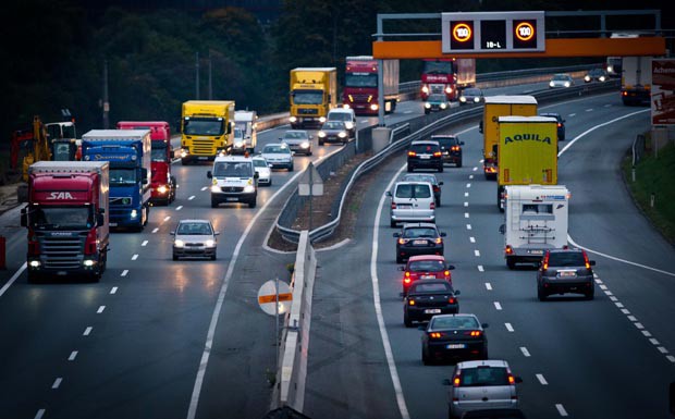 Tirol weitet Nachtfahrverbot auf EEV-Fahrzeuge aus