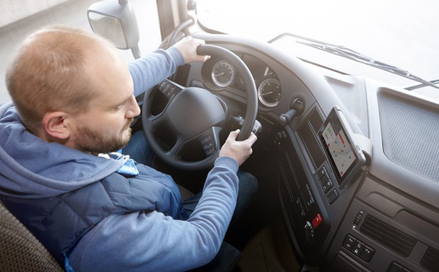 TomTom findet Lkw-Parkplätze