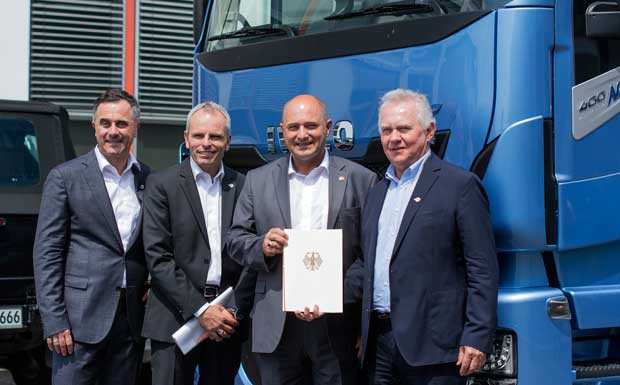 Bundesverkehrsministerium fördert LNG-Lkw