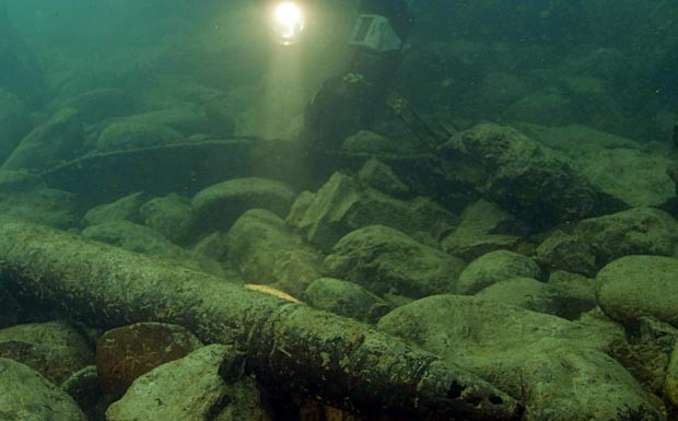 Fluss Fulda wegen möglichen Bombenfundes gesperrt 