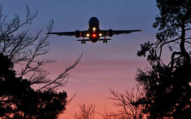 Posch schreibt Nachtflugverbot für Frankfurt fest