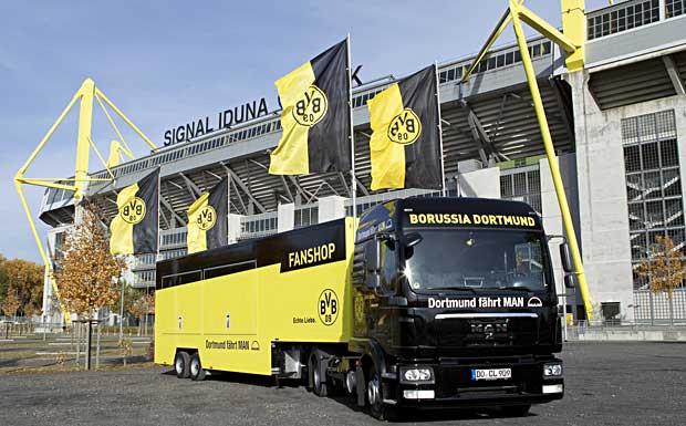 MAN baut Fanmobil für Borussia Dortmund