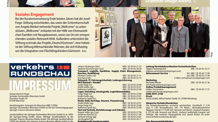 Die Stimme der Nutzfahrzeuge von Daimler Raimund Grammer (Mitte), Kommunikationsleiter NFZ von Daiml ... Die Stimme der Nutzfahrzeuge von Daimler Raimund Grammer (Mitte), Kommunikationsleiter NFZ von Daiml ...
