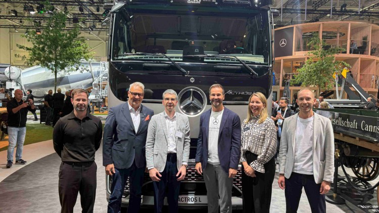 Mercedes-Benz Trucks liefert 900 Actros L ProCabin an Girteka