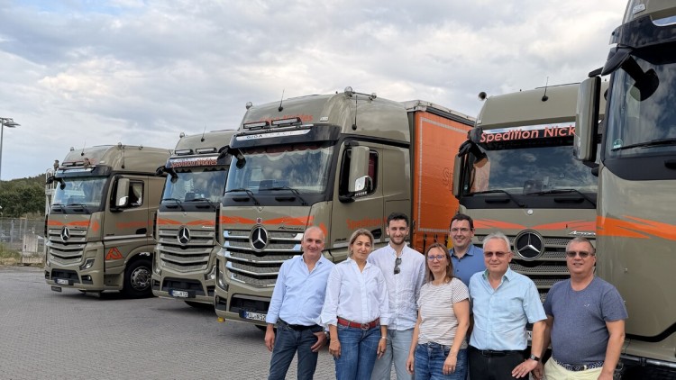 v.l.n.r.: Nikolaos Lagoudakis, Yesim Lagoudakis, Eftichios Lagoudakis, Stefanie Nickles, Marius Neininger, Joachim Nickles, Georg Nickles