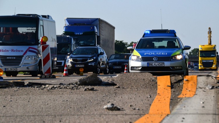 Blow-up auf der Autobahn