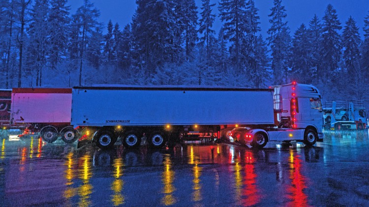 Lkw Nacht Parkplatz