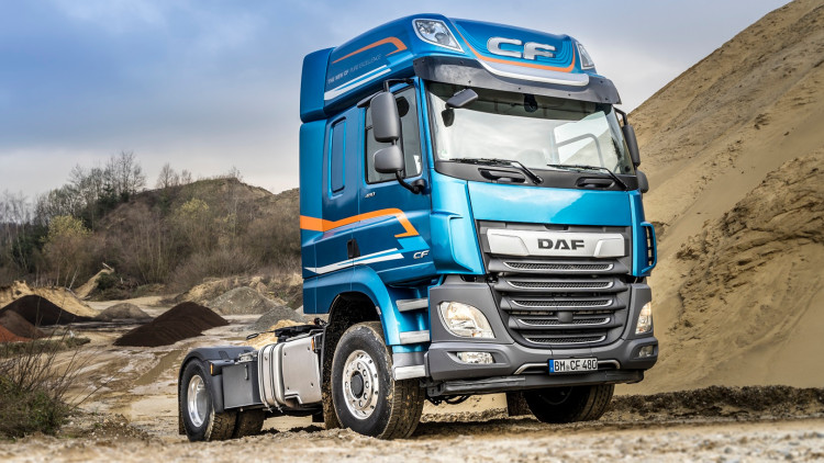 DAF bringt hydraulischen Vorderachsantrieb 