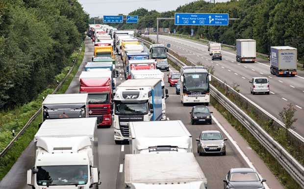 IHK geht von täglichem Millionenschaden wegen A 40-Brücke aus