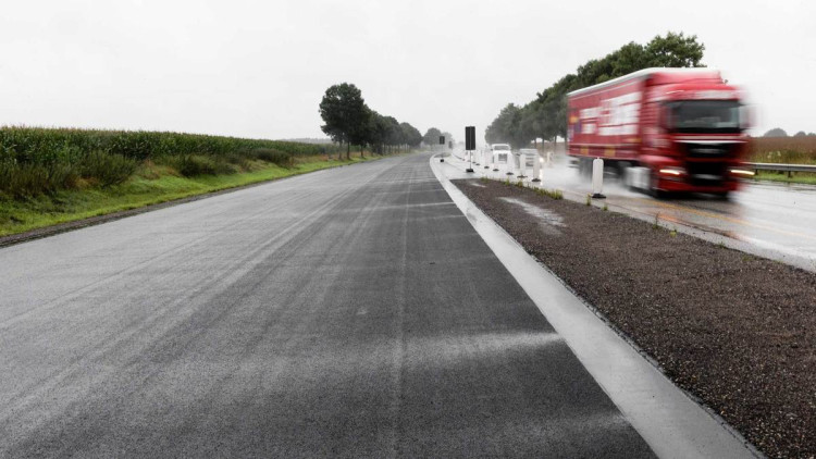 Viele Straßen in Norddeutschland in schlechtem Zustand 