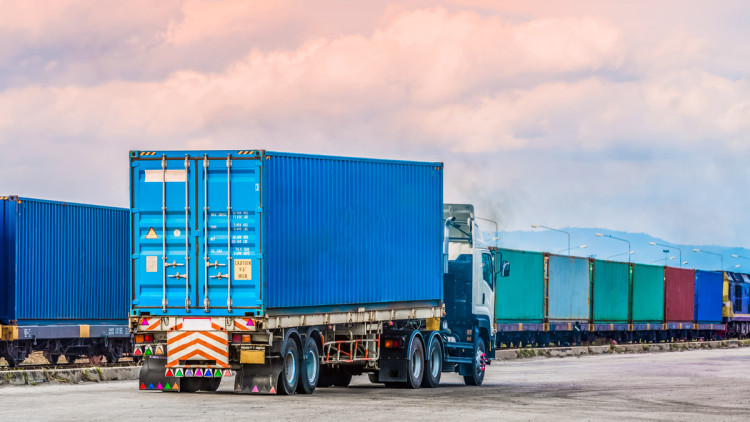 Containerzug Ostsee Adria 