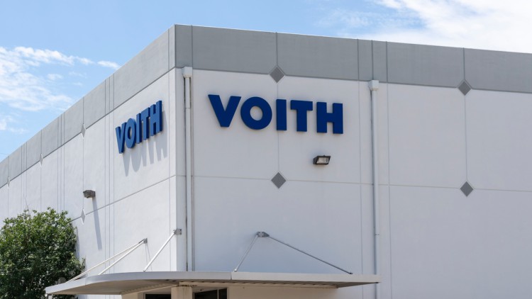 Voith Gebäude unter blauem Himmel