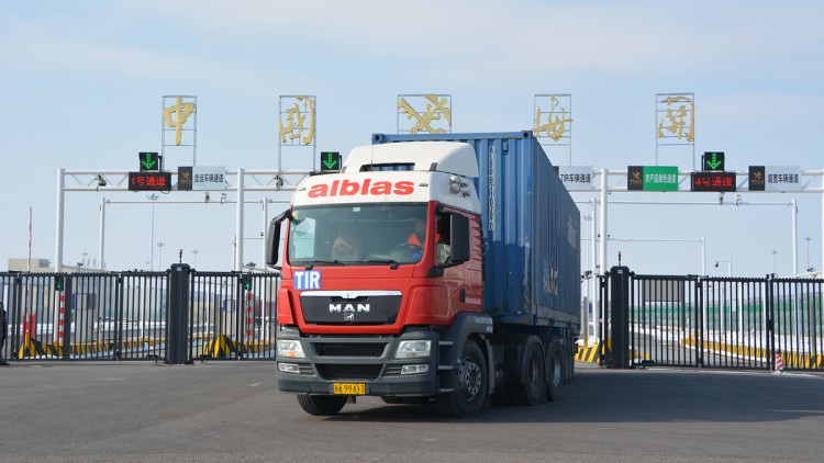 Alblas-Lkw, Grenze, Kasachstan, China