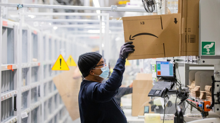 Amazon, Logistikzentrum, Versand, Arbeiter