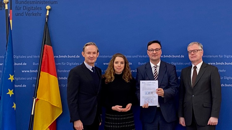Marten Bosselmann, Sabrina Wendling, Oliver Luksic, Dr. Martin Henke