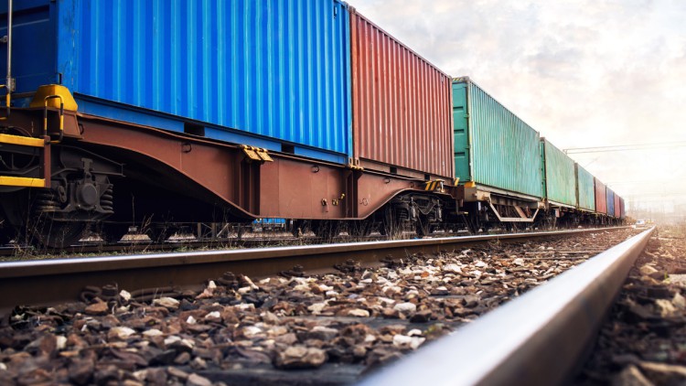 Container auf Güterzug