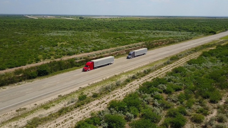 Daimler testet Platooning auf öffentlichen amerikanischen Straßen