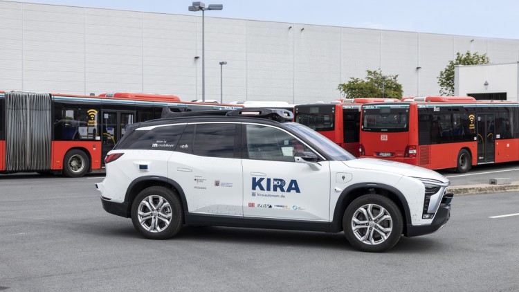  KIRA - autonome Fahrzeuge für den ÖPNV 