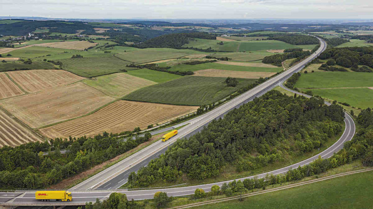 DHL Freight Lkw Go green nachhaltig Klimaschutz