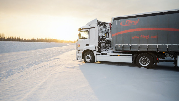 eActros_300_Schnee