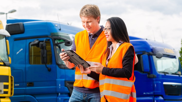 Fahrer, Lkw-Flotte, Tablet