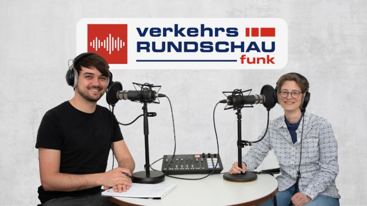 Fabian Faehrmann und Marie-Christin Wiens nehmen einen Podcast auf