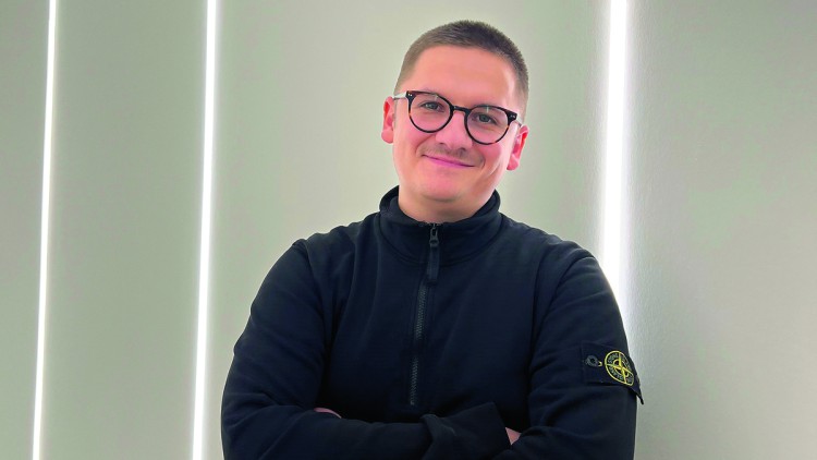 Julian Uehlecke, Referent beim Deutschen Gewerkschaftsbund