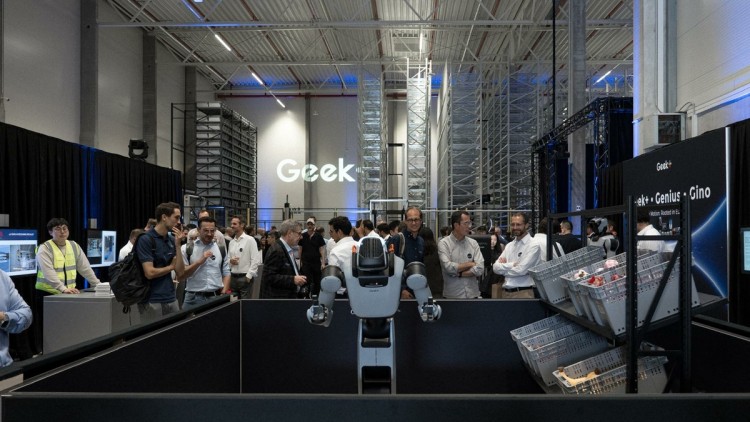 Geekplus eröffnet Innovationslabor für Lagerrobotik in Düsseldorf
