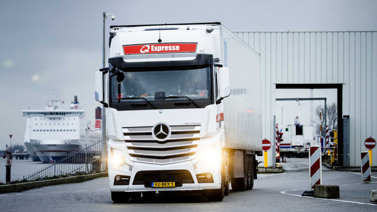 Lkw, Hafen von Hoek van Holland