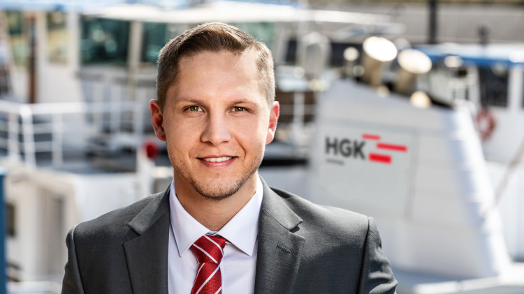 Florian Bleikamp, HGK Dry Shipping, NVG