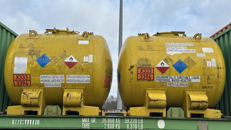 Gefährliche Güter, Gefahrgut, Gefahrgut-Transport