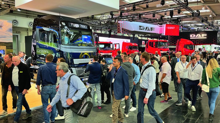 IAA Besucher auf der Messe 2024