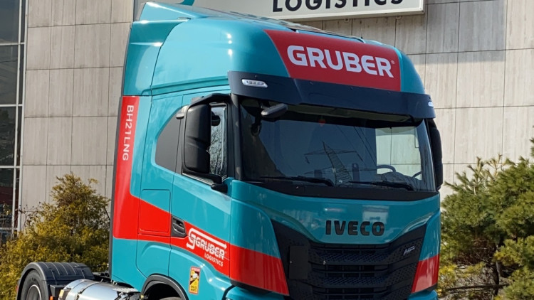 Gruber_Logistics_Iveco_LNG