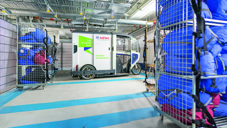 BWVL: Emissionsarm in die City Werkhalle, Textil, Lastenrad