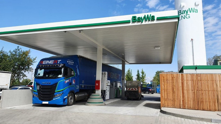 BMS nimmt LNG-Tankstelle in Eching bei München in Betrieb