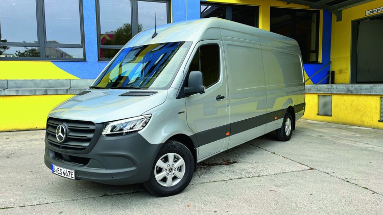 Mercedes-Benz eSprinter 420