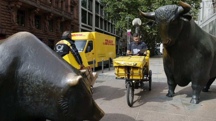 Deutsche Post heißt jetzt offiziell DHL