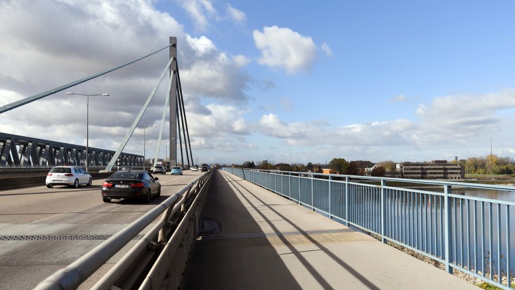 Sanierung der Karlsruher Rheinbrücke