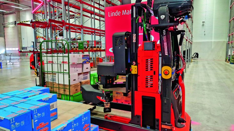 Linde MH Roboter