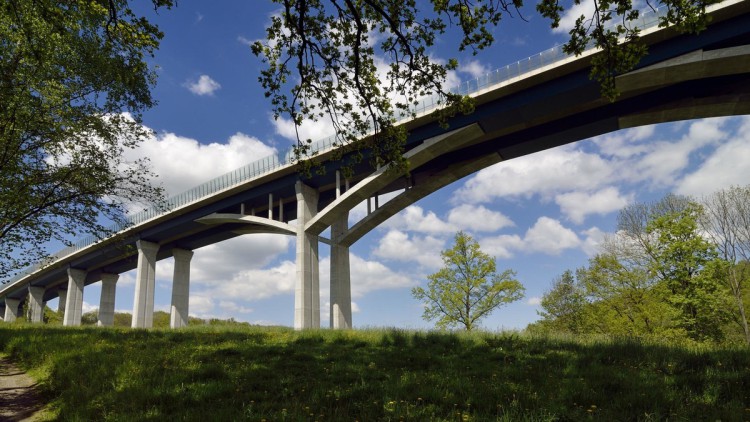 Lockwitztalbrücke an der A 17 bei Dresden