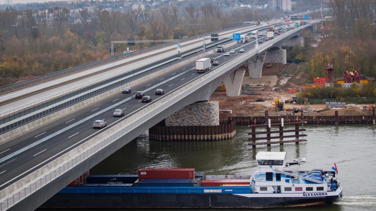 Schiersteiner Brücke