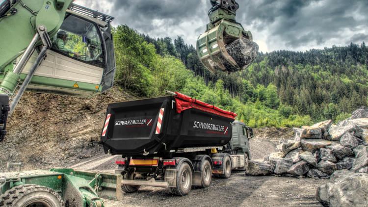 Schwarzmüller Kipper