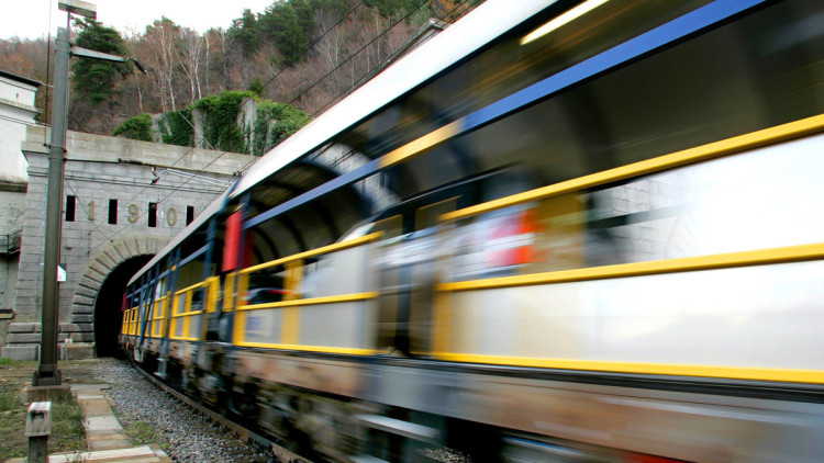 Simplontunnel, Autozug