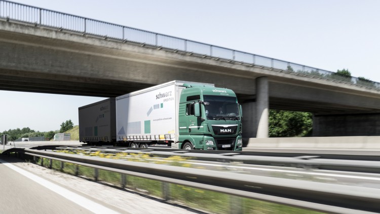 Spedition Schwarz, Lkw